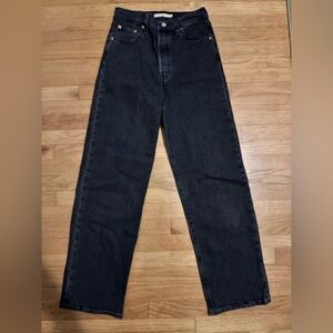 Levi’s Ribcage Straight Ankle Black Jeans